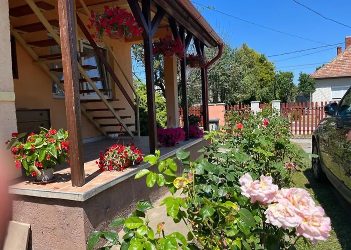 Rose Garden Διαμέρισμα *